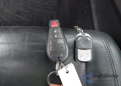 2013 Jeep Grand Cherokee Laredo z USA, uszkodzony, nr VIN 1C4RJFAG1DC599384